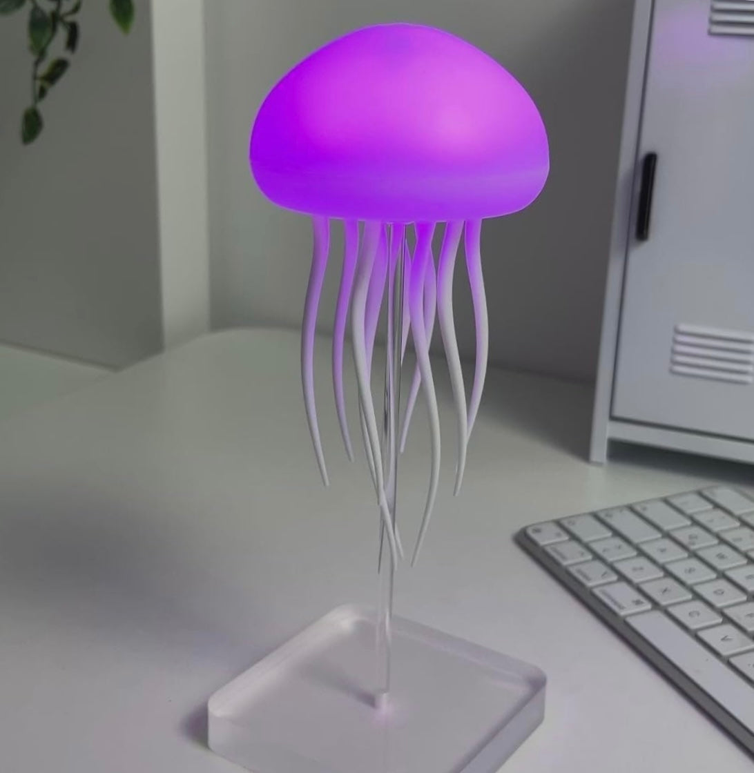 Jellyfish 🪼 LED Night Light – 7-Color Changing Lamp
