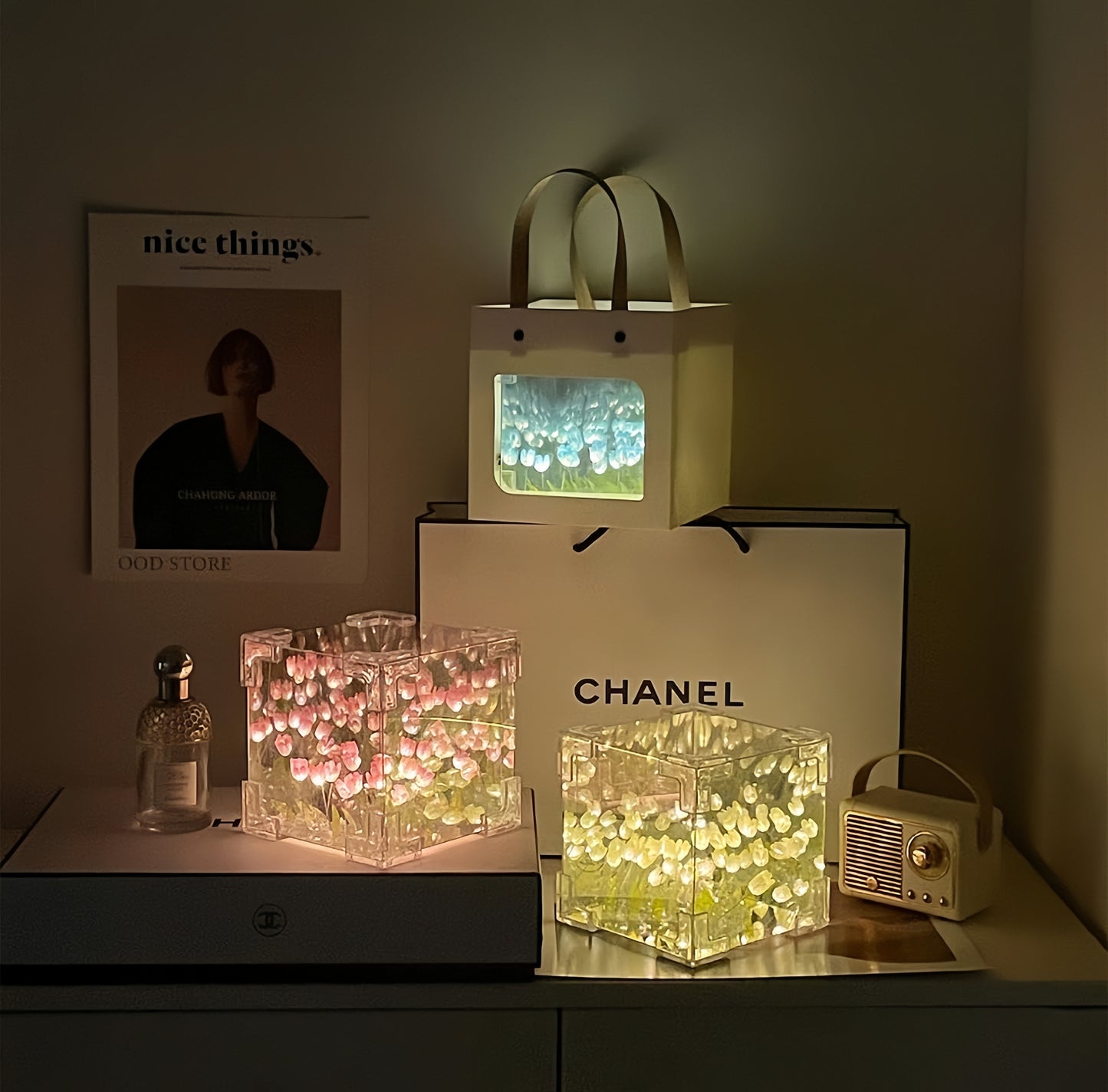 Tulip LED Flower Cube Mirror Decorative Lamp